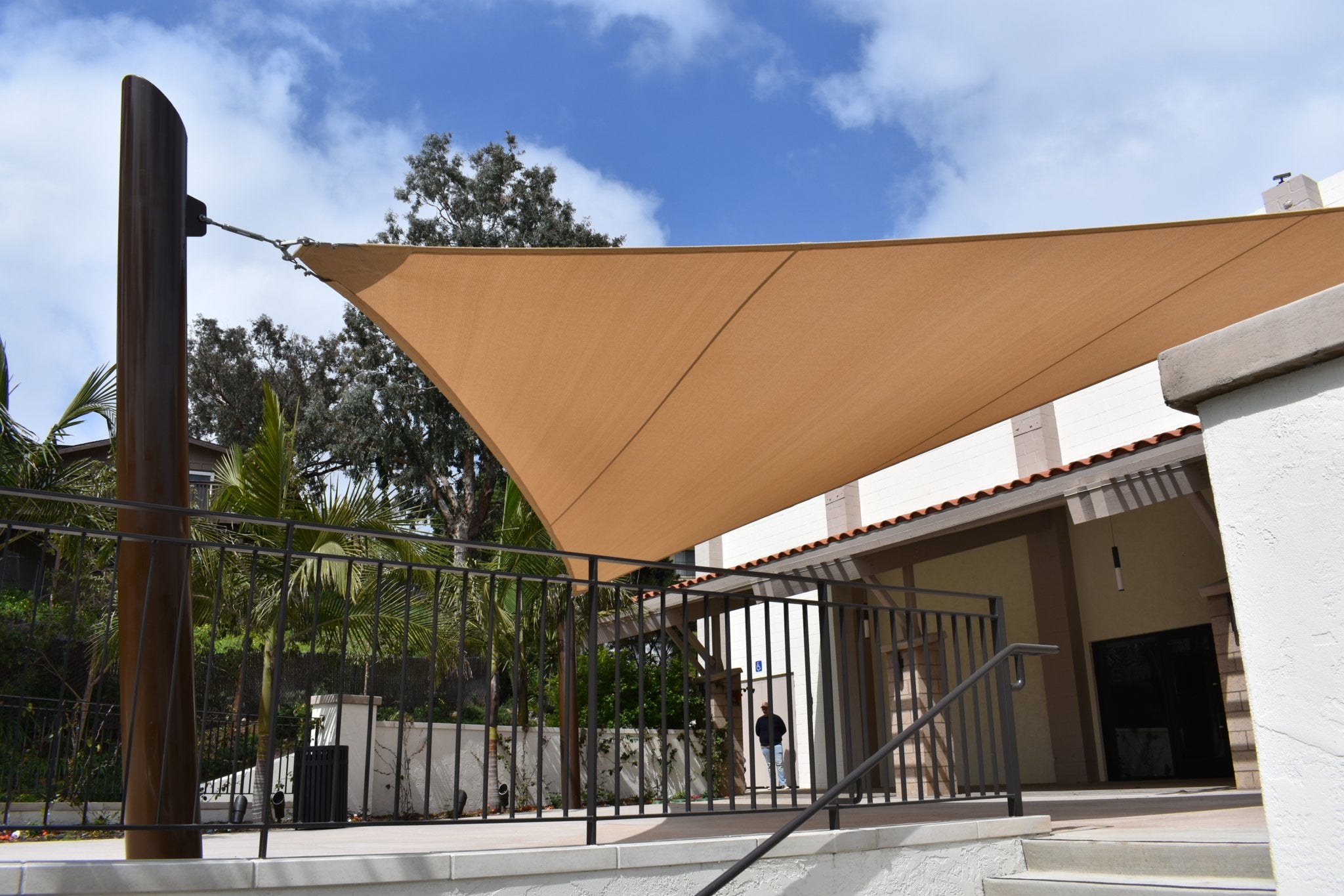 3 Point Triangle Sail Shade Structure