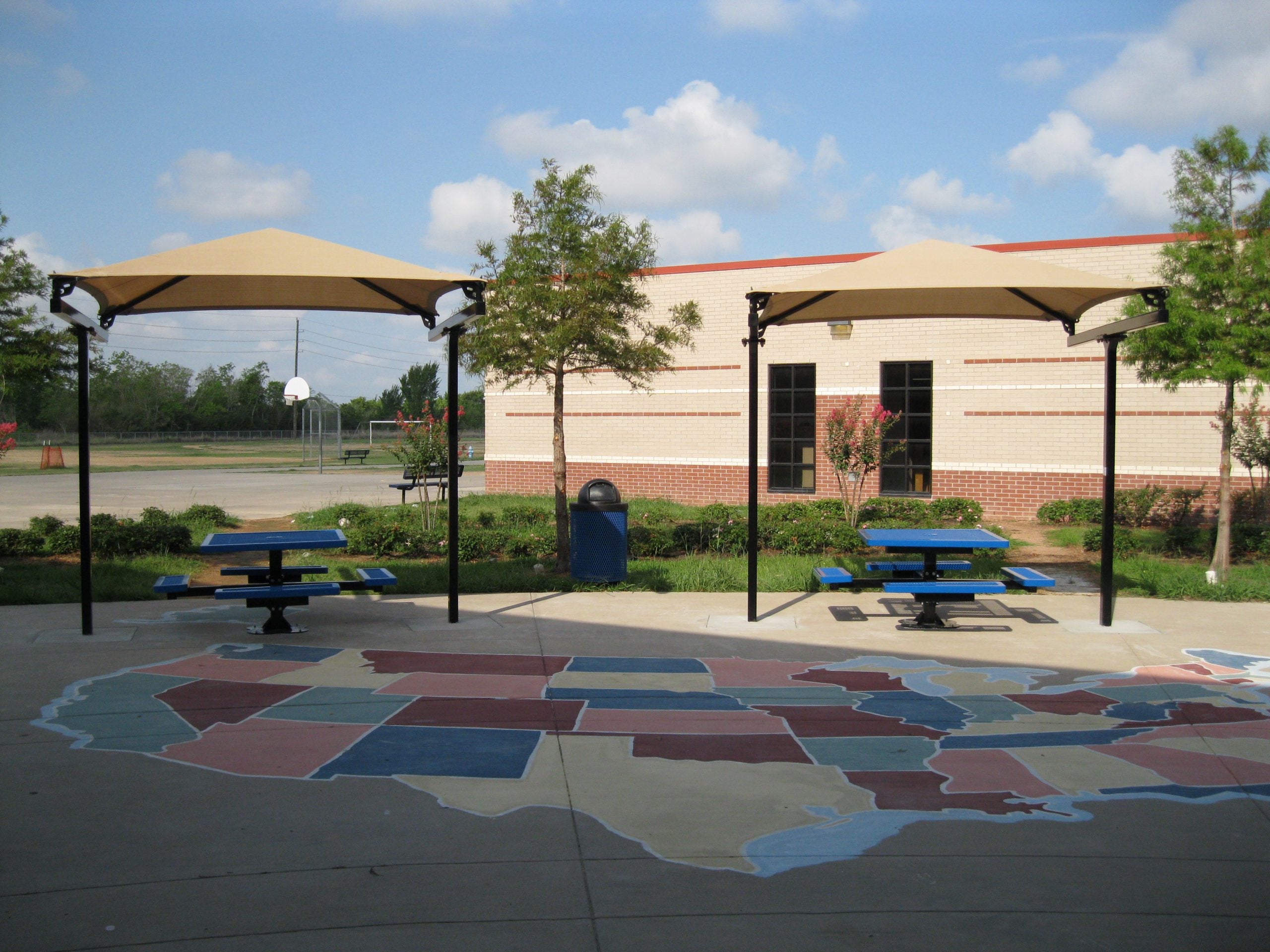 T-Post Pyramid Shade Structure