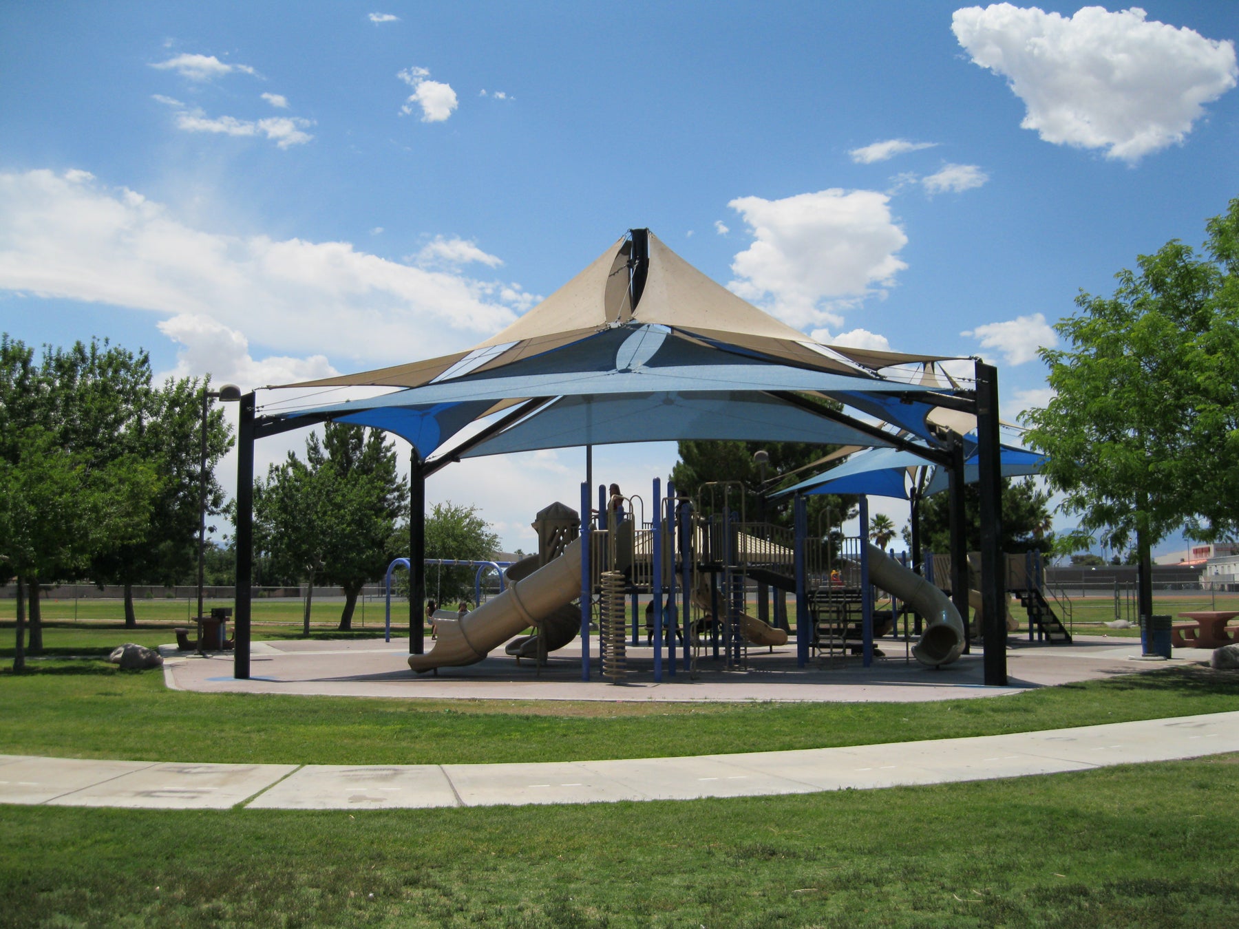 Superspan Multi-Level Multi-Panel Pyramid Shade Structure