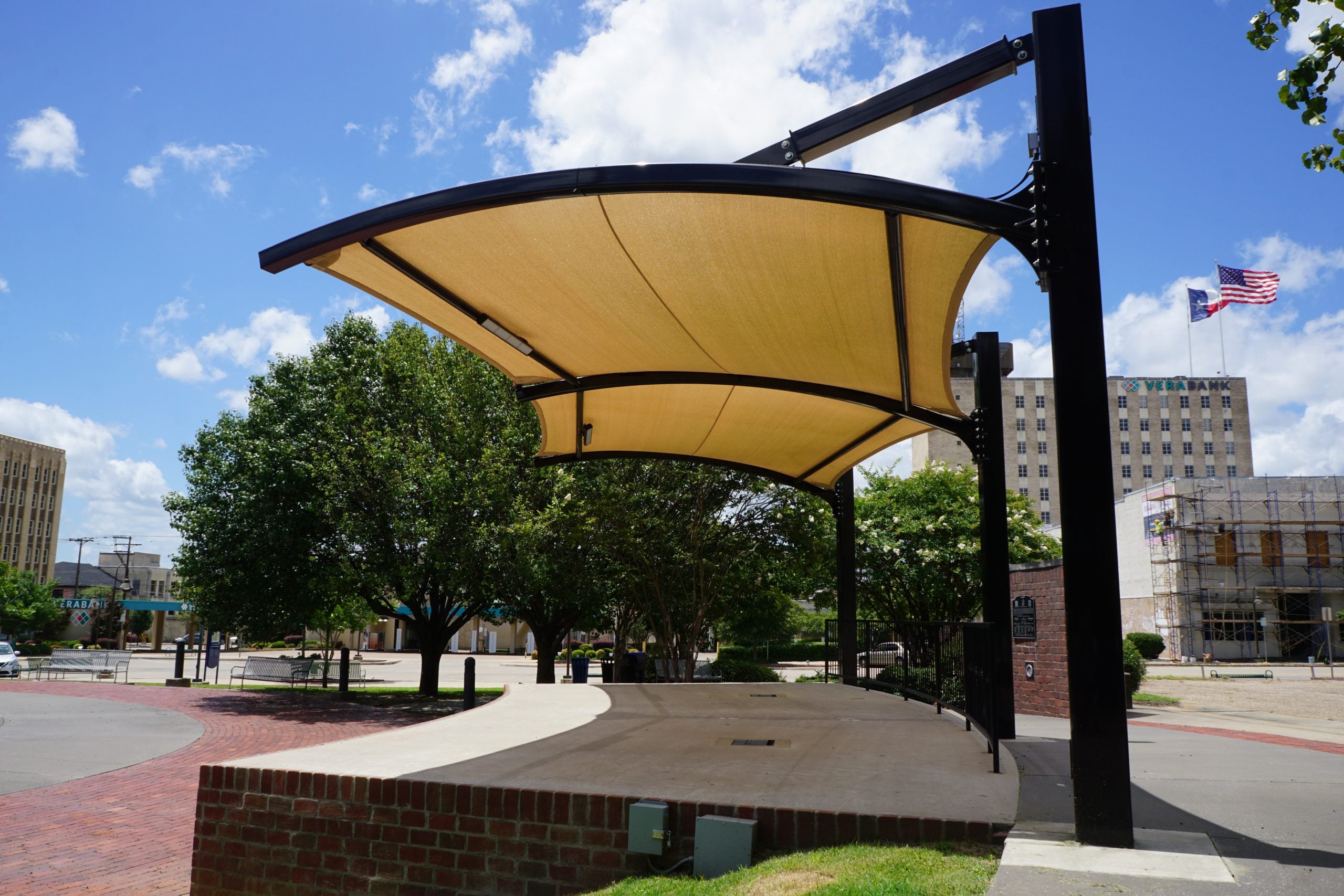 Arched Full Cantilever Shade Structure