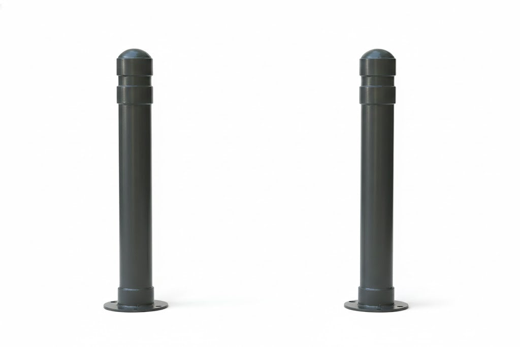 Lexington Series BollardPark Bollard in durable powder-coated steel with traditional design and surface mount base