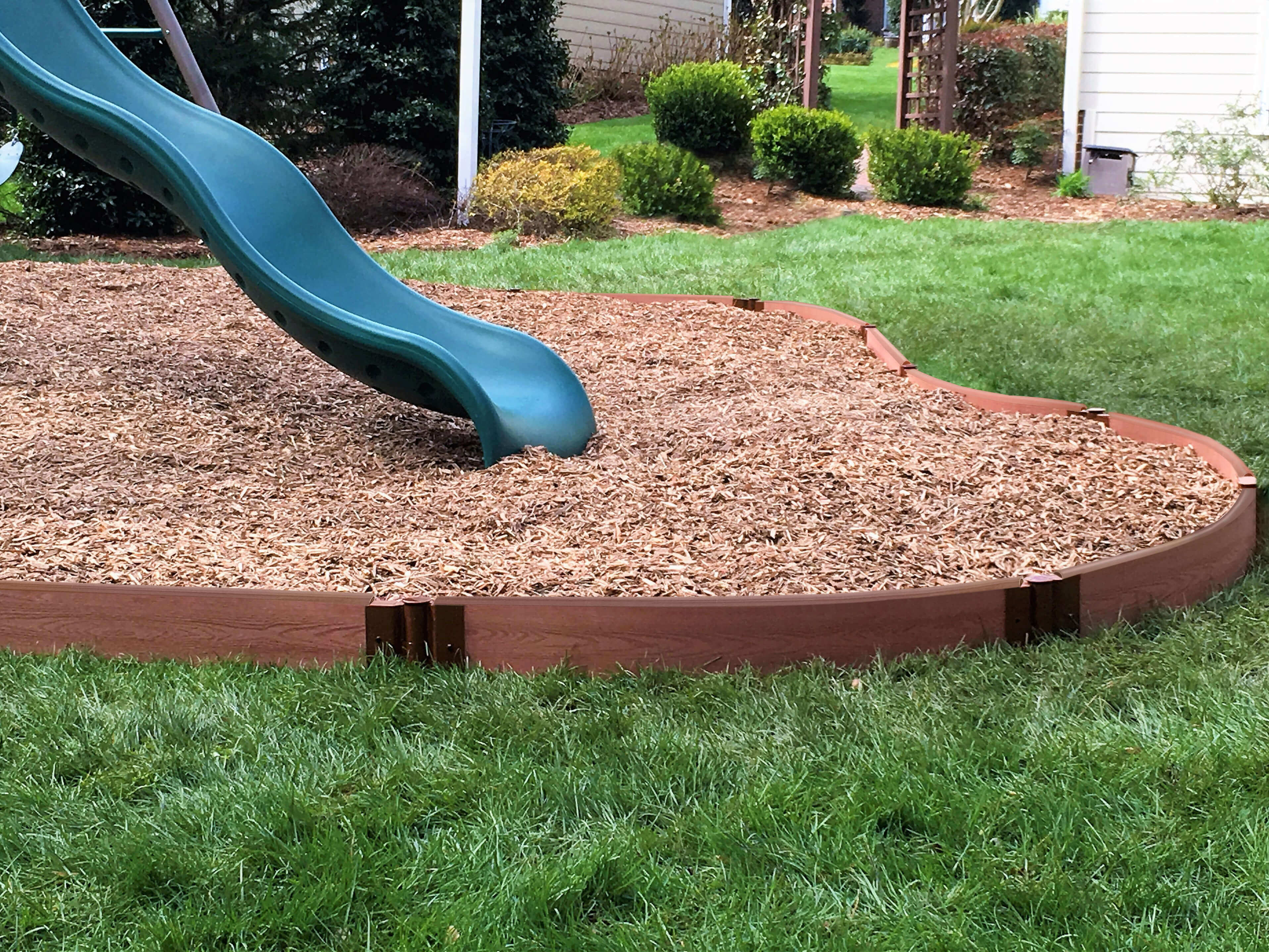 Tool-Free Classic Curved Playground Border | WillyGoat Playground and Park Equipment