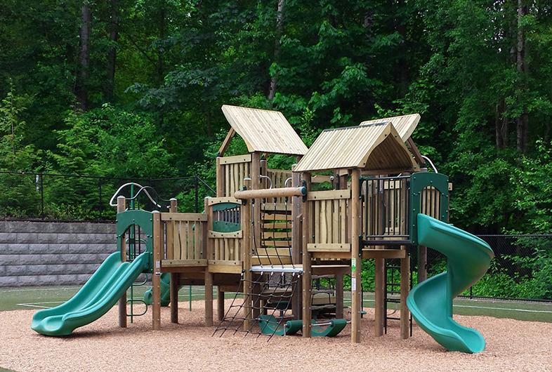 Pine Play System | WillyGoat Playground & Park Equipment