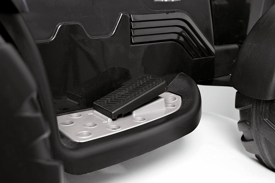 New Holland T8 Tractor 12 Volt Ride On Vehicle WillyGoat Playgrounds